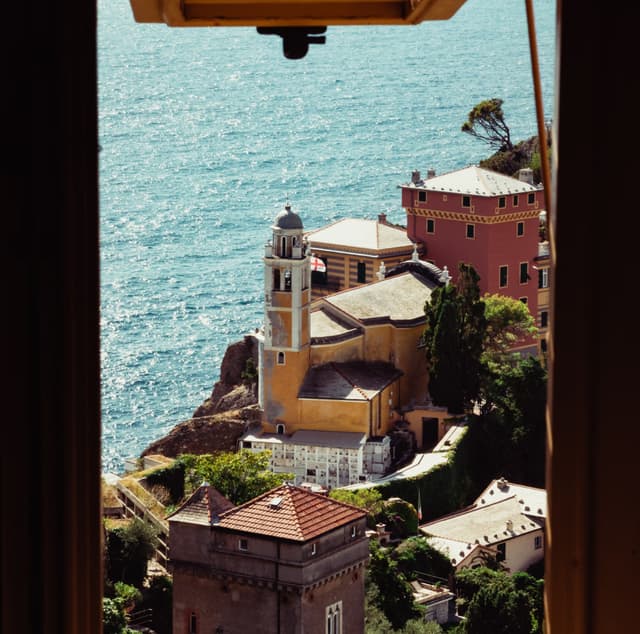 La Dolce Vita: Immerse yourself in the joyfulness of Italy