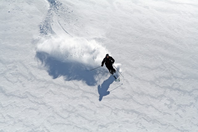 Alpine Adventure : A Journey into the Peaks and Skiing Splendours